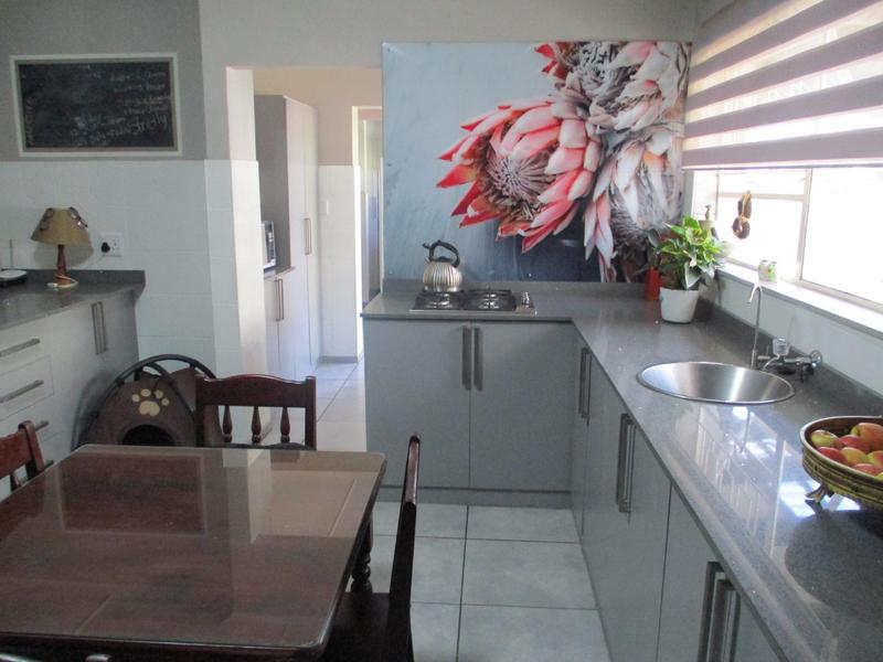 4 Bedroom Property for Sale in Heuwelsig Free State